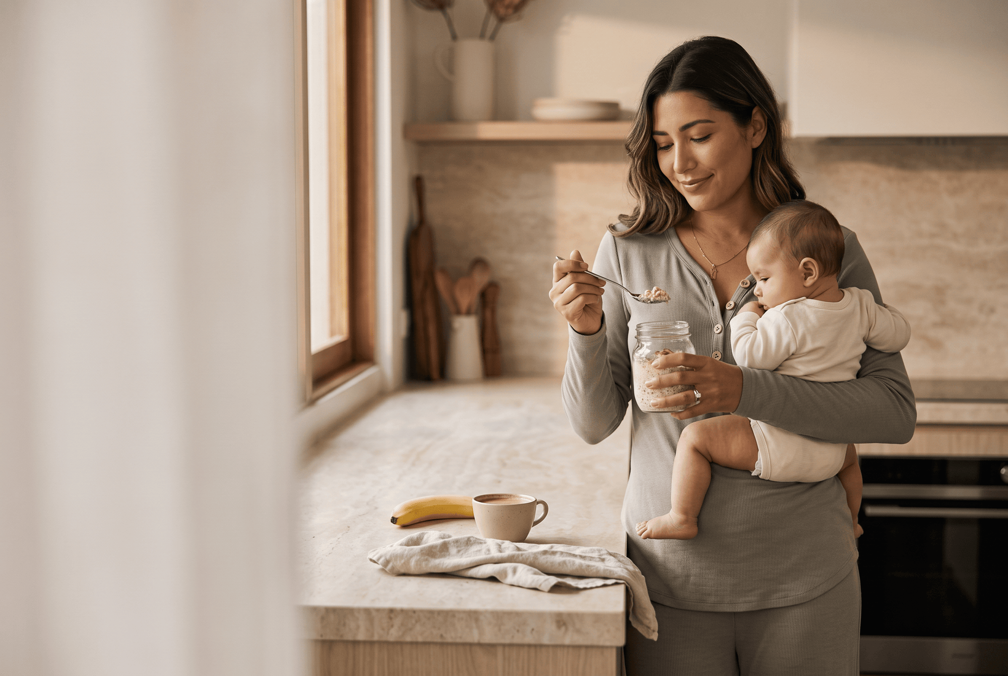 One-Handed Breakfasts: Five Things You Can Eat While Feeding